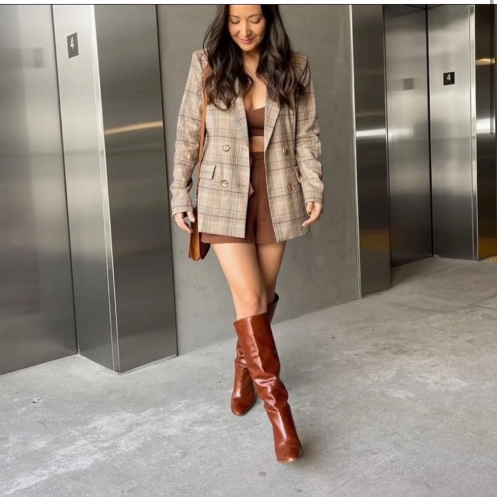 ZARA Knee High Mid Height Heeled Leather Boots - Picture 5 of 11
